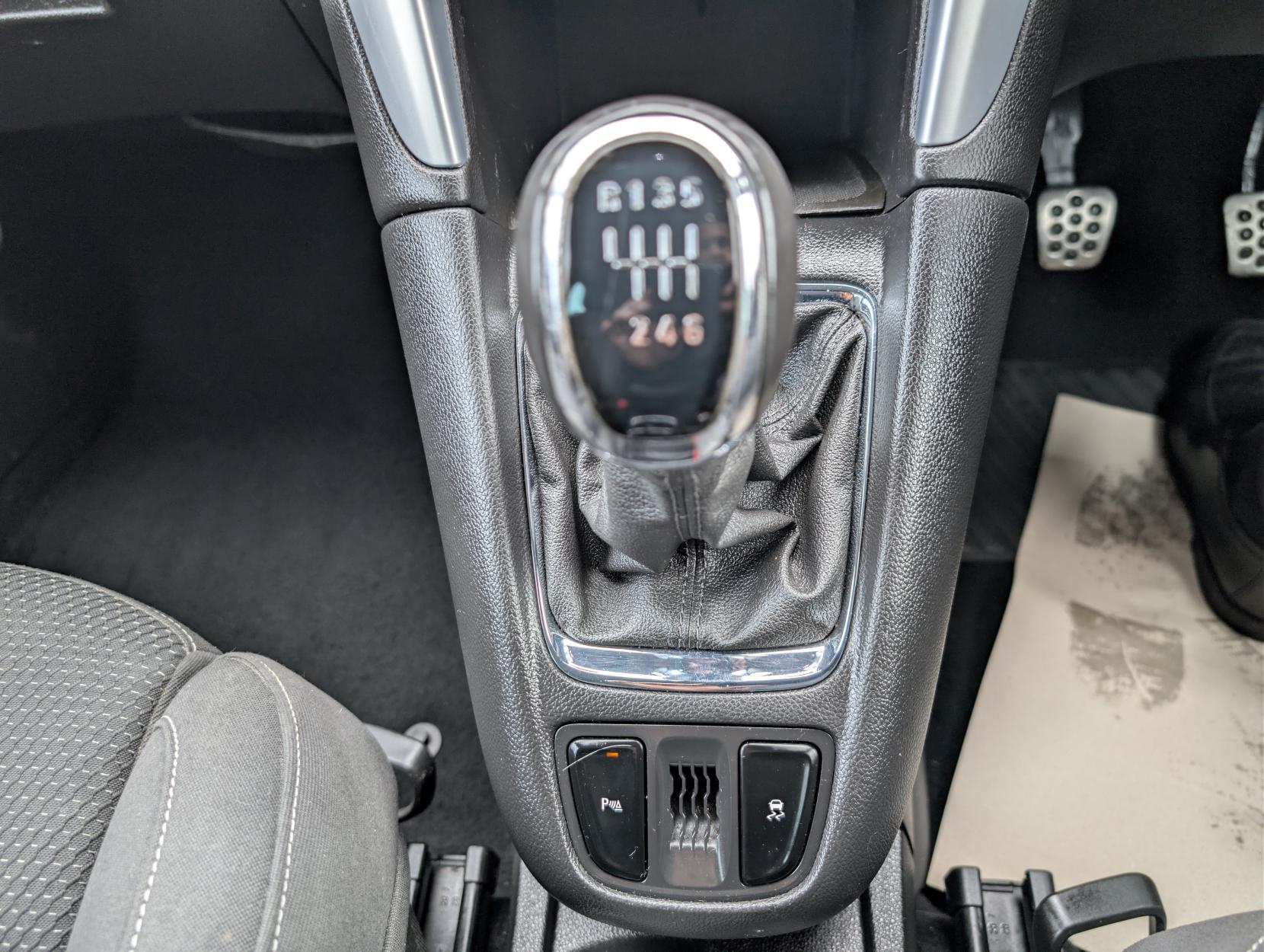 Vauxhall Zafira Tourer 1.4i Turbo SRi MPV 5dr Petrol Manual Euro 6 (140 ps)