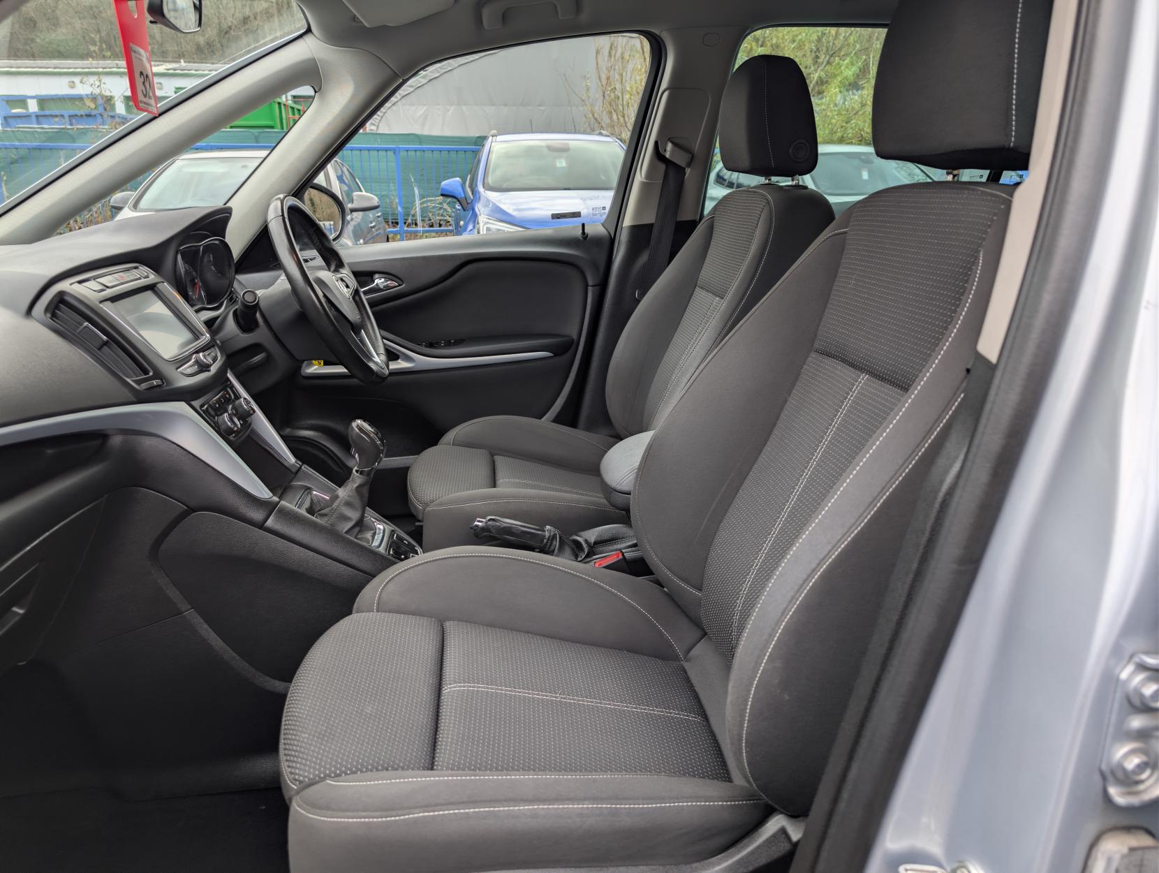Vauxhall Zafira Tourer 1.4i Turbo SRi MPV 5dr Petrol Manual Euro 6 (140 ps)