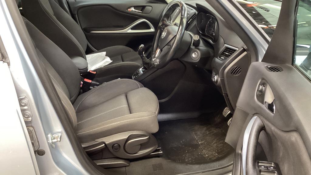 Vauxhall Zafira Tourer 1.4i Turbo SRi MPV 5dr Petrol Manual Euro 6 (140 ps)