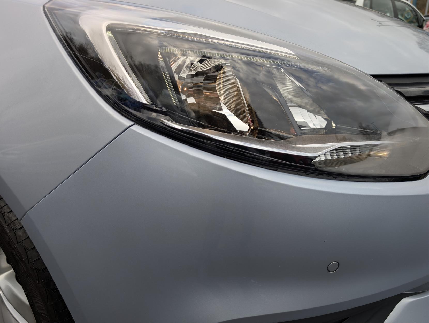 Vauxhall Zafira Tourer 1.4i Turbo SRi MPV 5dr Petrol Manual Euro 6 (140 ps)