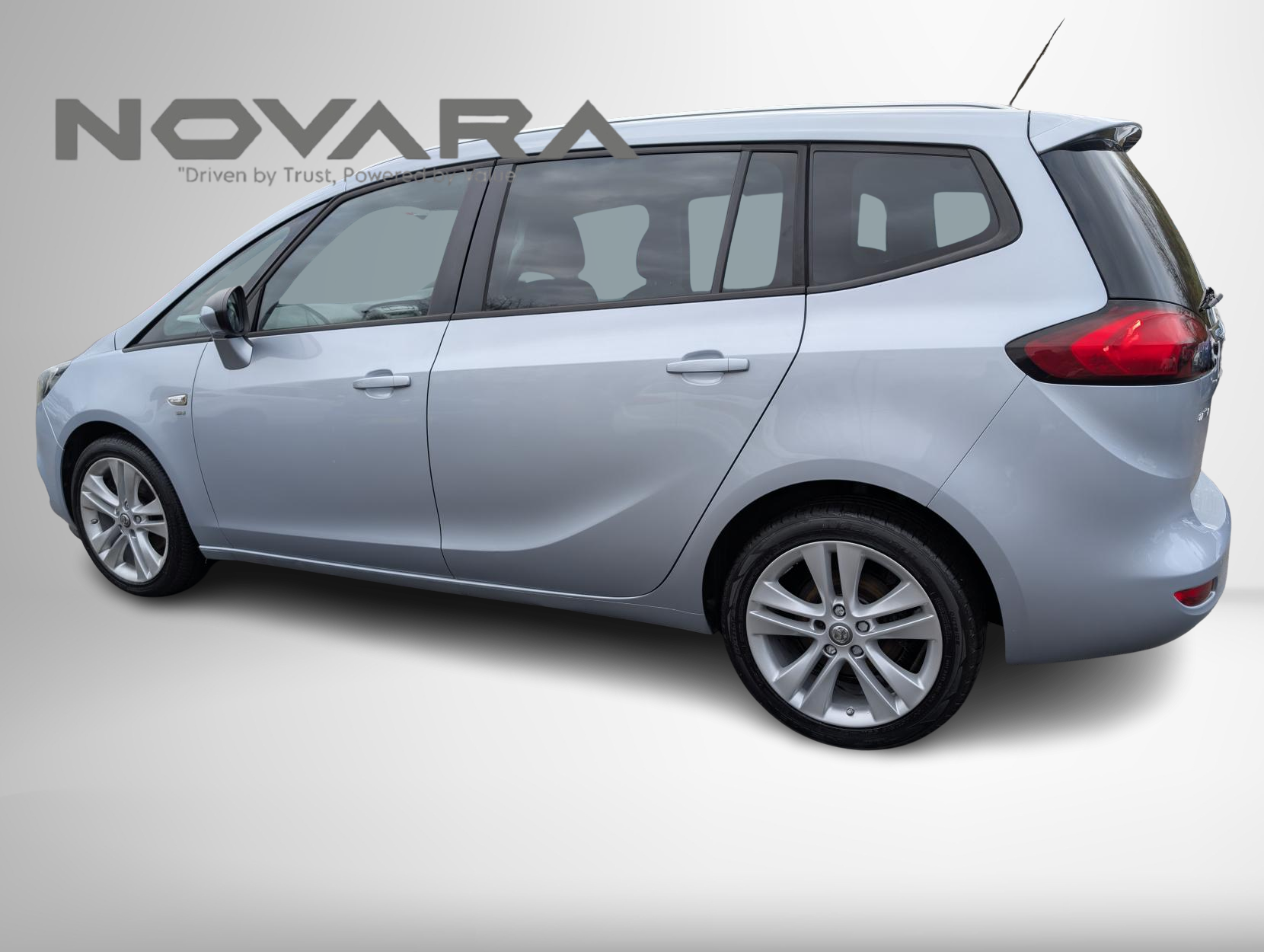 Vauxhall Zafira Tourer 1.4i Turbo SRi MPV 5dr Petrol Manual Euro 6 (140 ps)