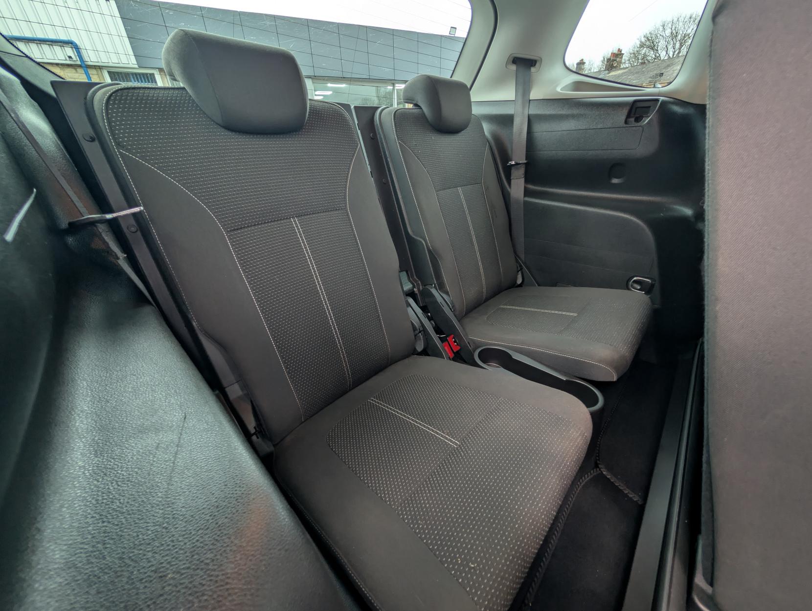 Vauxhall Zafira Tourer 1.4i Turbo SRi MPV 5dr Petrol Manual Euro 6 (140 ps)