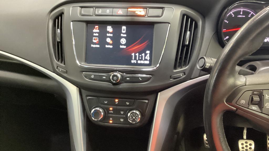 Vauxhall Zafira Tourer 1.4i Turbo SRi MPV 5dr Petrol Manual Euro 6 (140 ps)