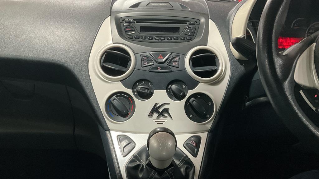 Ford Ka 1.2 Zetec White Edition Hatchback 3dr Petrol Manual Euro 6 (s/s) (69 ps)