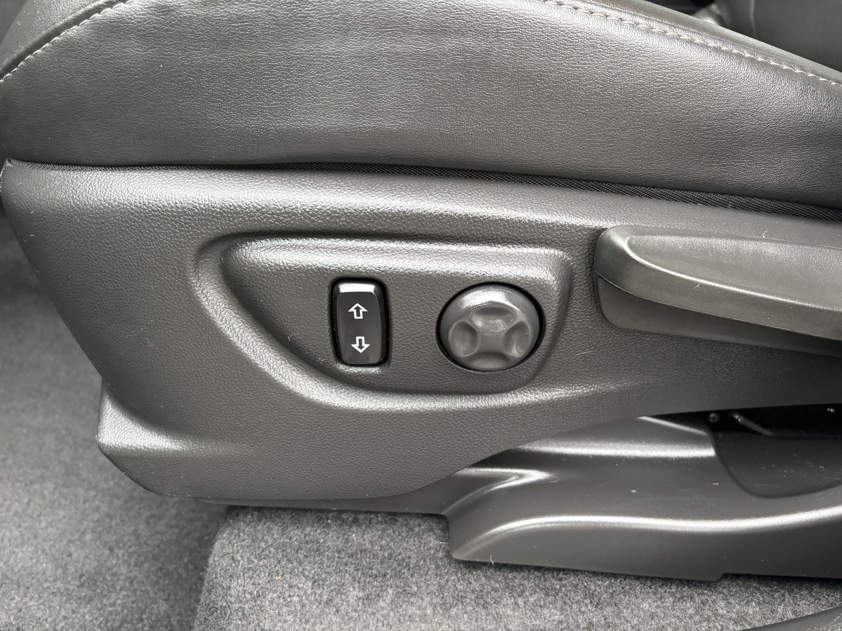 Vauxhall Mokka X 1.6 CDTi Elite Nav SUV 5dr Diesel Manual 4WD Euro 6 (s/s) (136 ps)