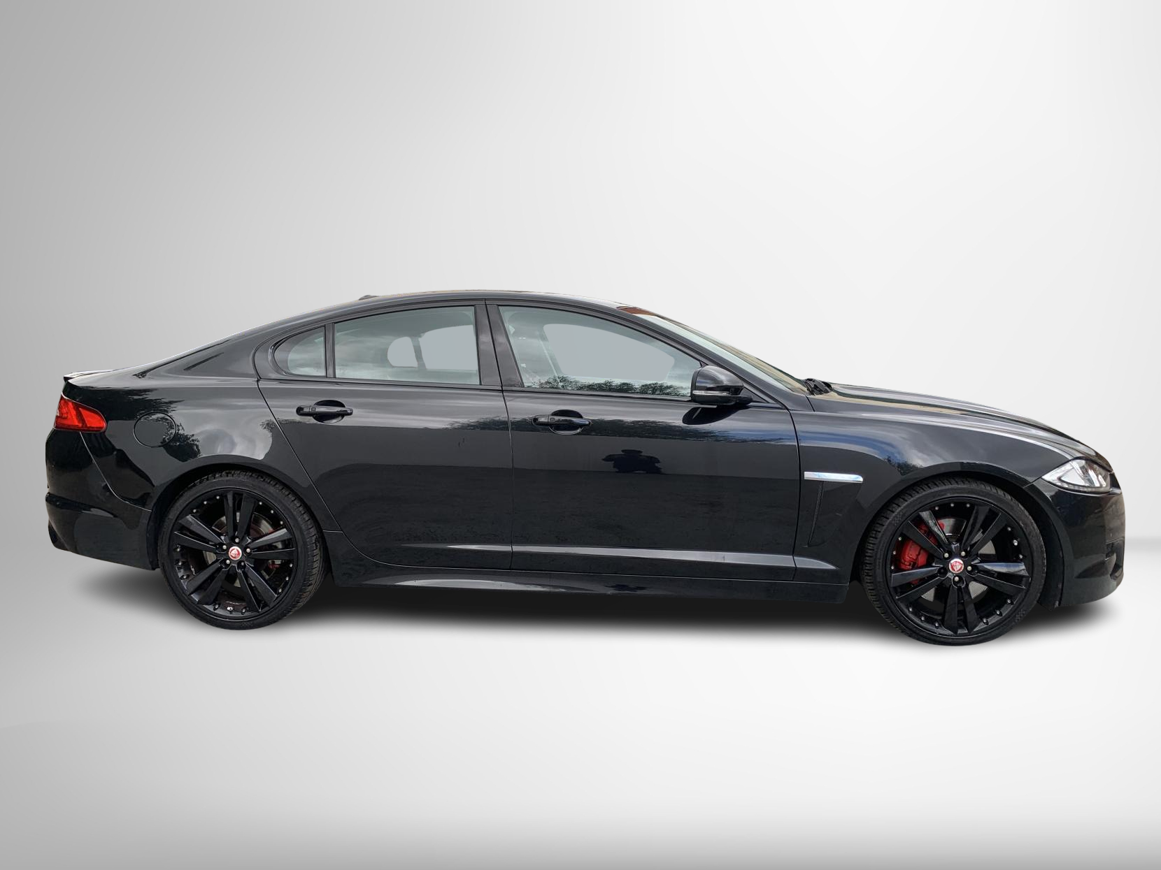 Jaguar XF 3.0d S V6 Portfolio Saloon 4dr Diesel Auto Euro 5 (s/s) (275 ps)