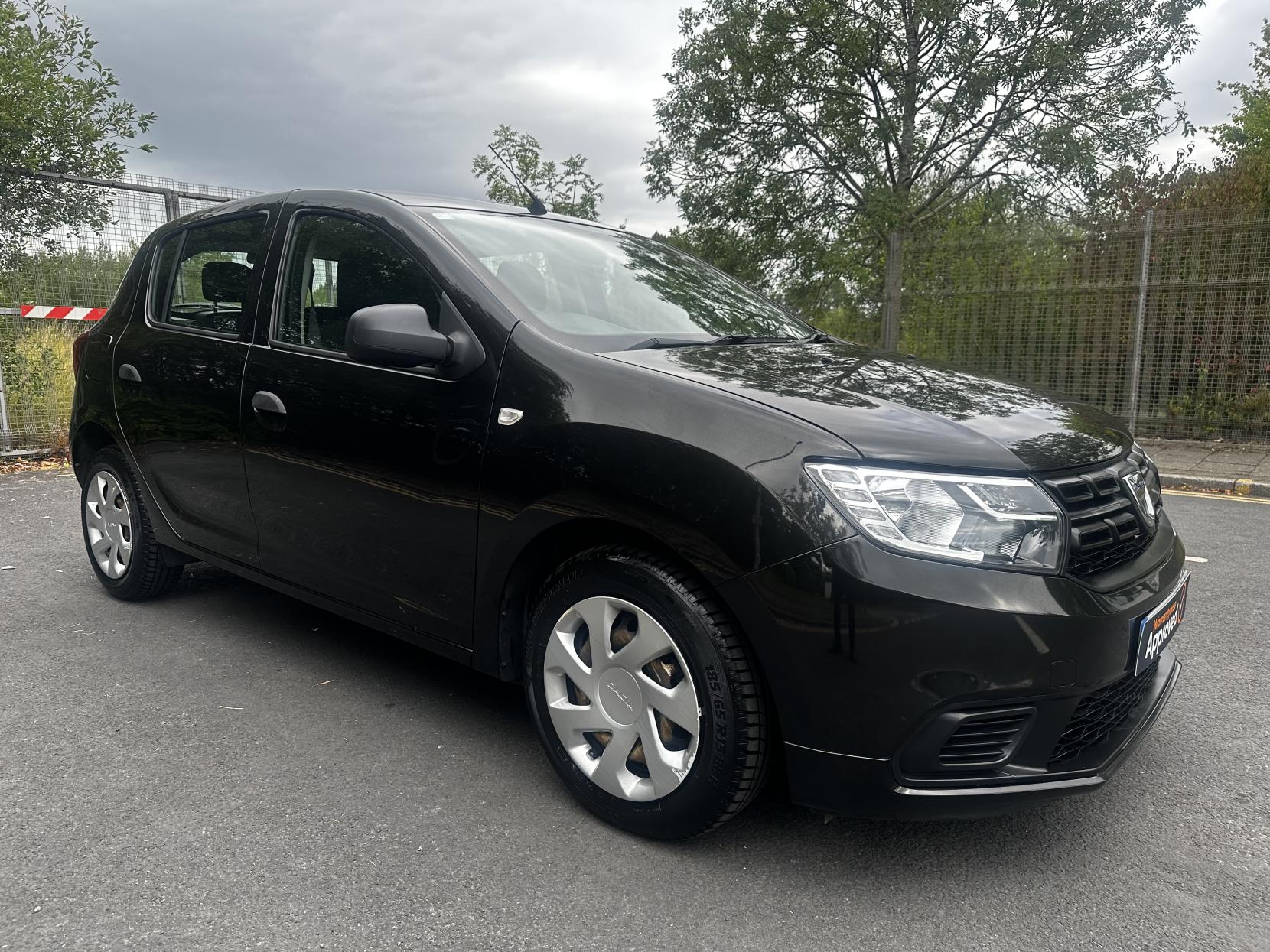 Dacia Sandero 1.0 SCe Ambiance Hatchback 5dr Petrol Manual Euro 6 (75 ps)