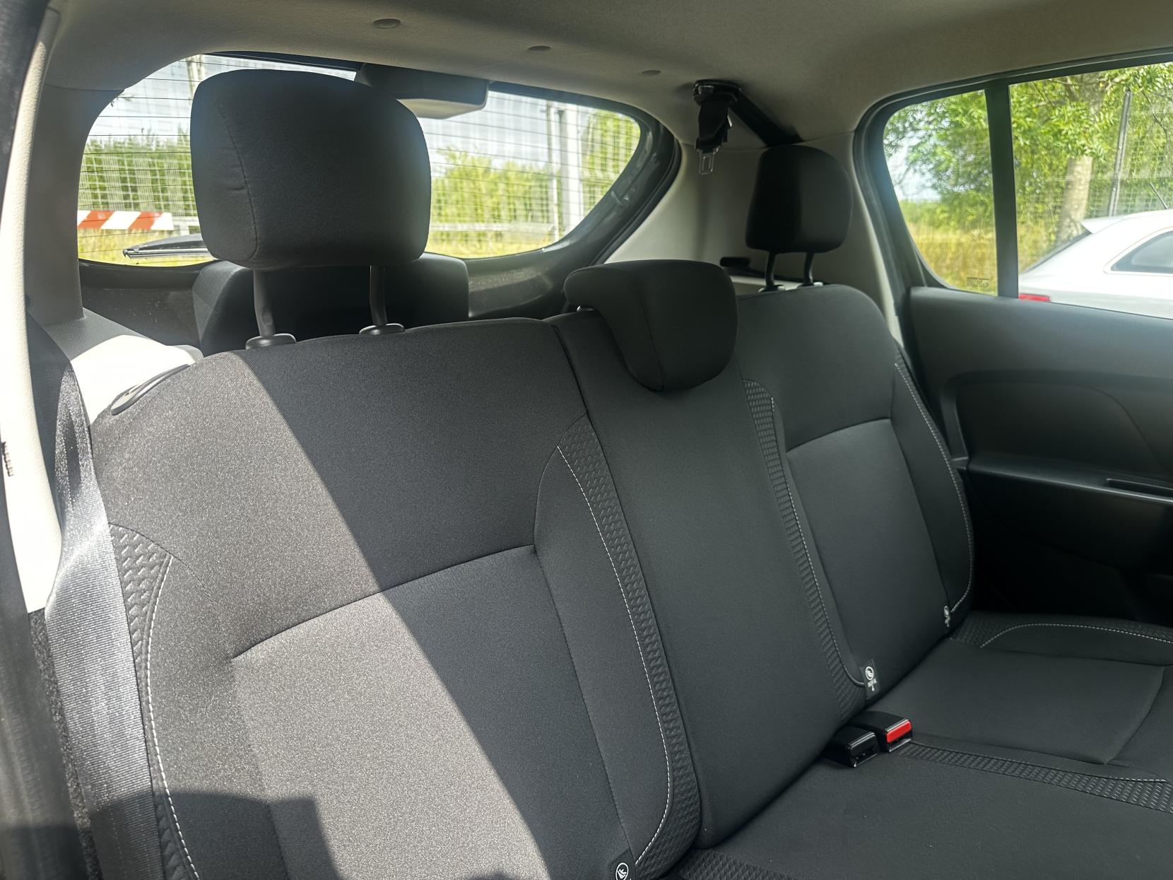 Dacia Sandero 1.0 SCe Ambiance Hatchback 5dr Petrol Manual Euro 6 (75 ps)