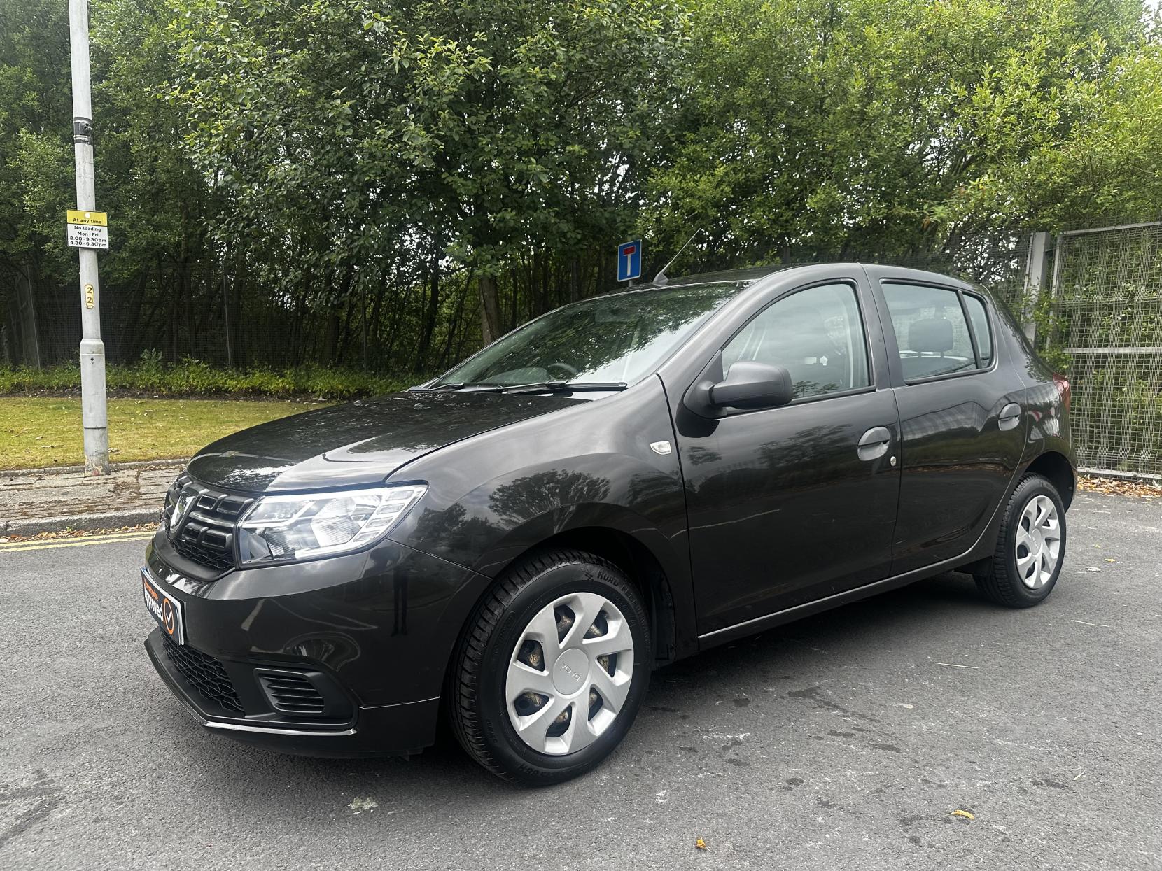 Dacia Sandero 1.0 SCe Ambiance Hatchback 5dr Petrol Manual Euro 6 (75 ps)
