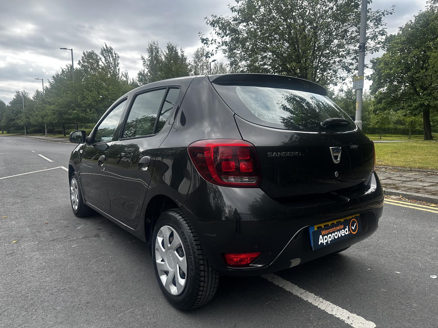 Dacia Sandero 1.0 SCe Ambiance Hatchback 5dr Petrol Manual Euro 6 (75 ps)