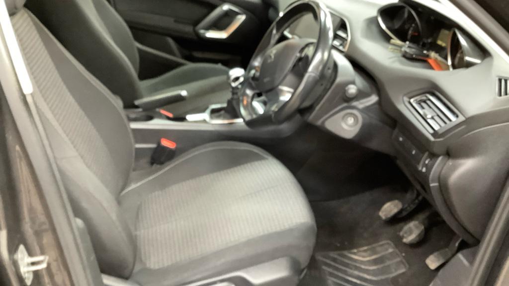 Peugeot 308 1.2 PureTech GPF Active Hatchback 5dr Petrol Manual Euro 6 (s/s) (110 ps)