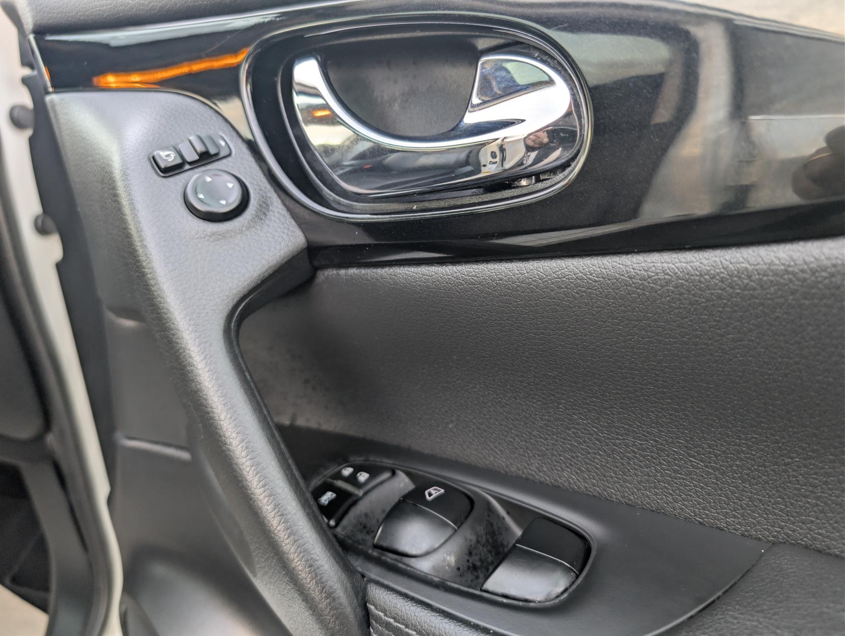 Nissan Qashqai 1.2 DIG-T Tekna SUV 5dr Petrol XTRON 2WD Euro 6 (s/s) (115 ps)