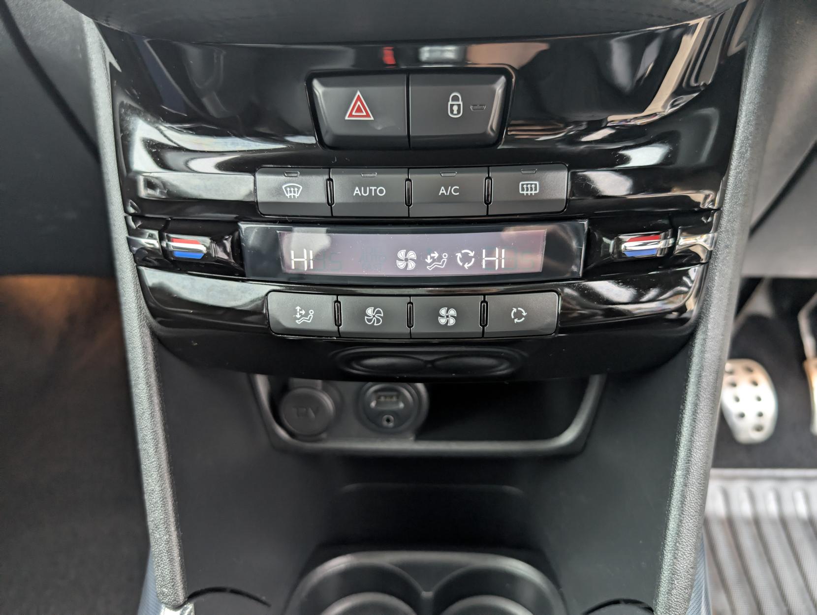Peugeot 2008 1.6 e-HDi Feline SUV 5dr Diesel Manual Euro 5 (s/s) (Mistral) (115 ps)