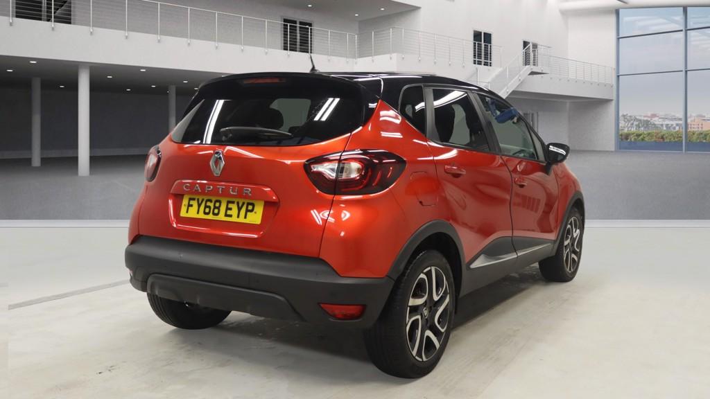 Renault Captur 0.9 TCe ENERGY Iconic SUV 5dr Petrol Manual Euro 6 (s/s) (90 ps)