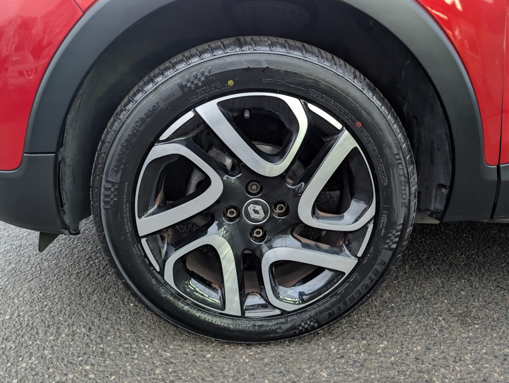 Renault Captur 0.9 TCe ENERGY Iconic SUV 5dr Petrol Manual Euro 6 (s/s) (90 ps)