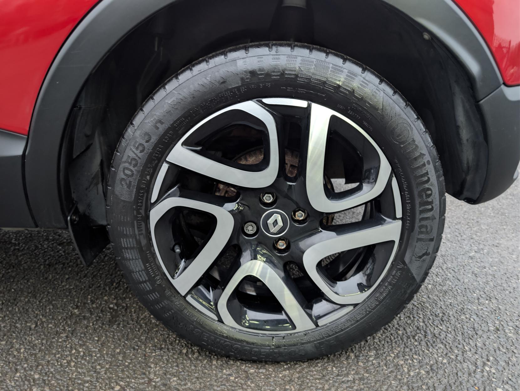 Renault Captur 0.9 TCe ENERGY Iconic SUV 5dr Petrol Manual Euro 6 (s/s) (90 ps)