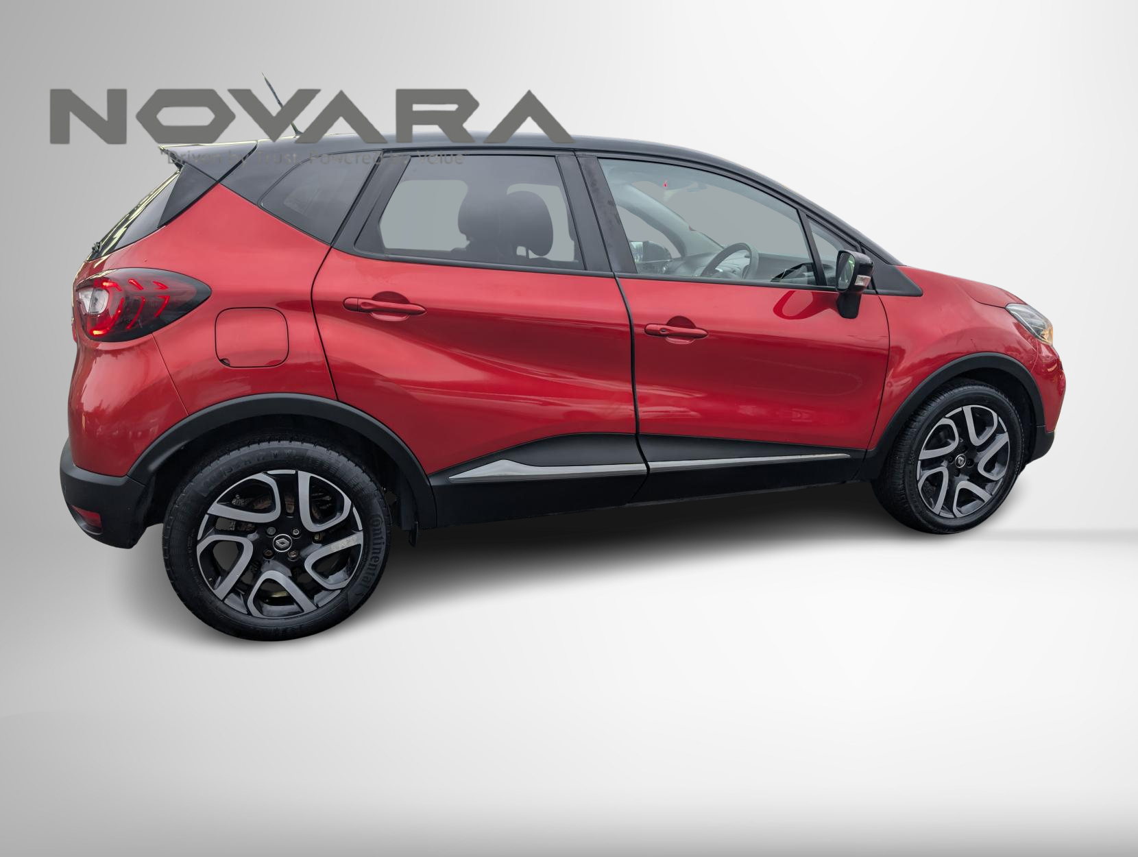 Renault Captur 0.9 TCe ENERGY Iconic SUV 5dr Petrol Manual Euro 6 (s/s) (90 ps)