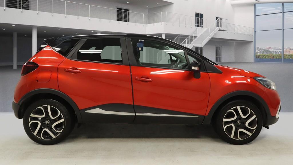 Renault Captur 0.9 TCe ENERGY Iconic SUV 5dr Petrol Manual Euro 6 (s/s) (90 ps)
