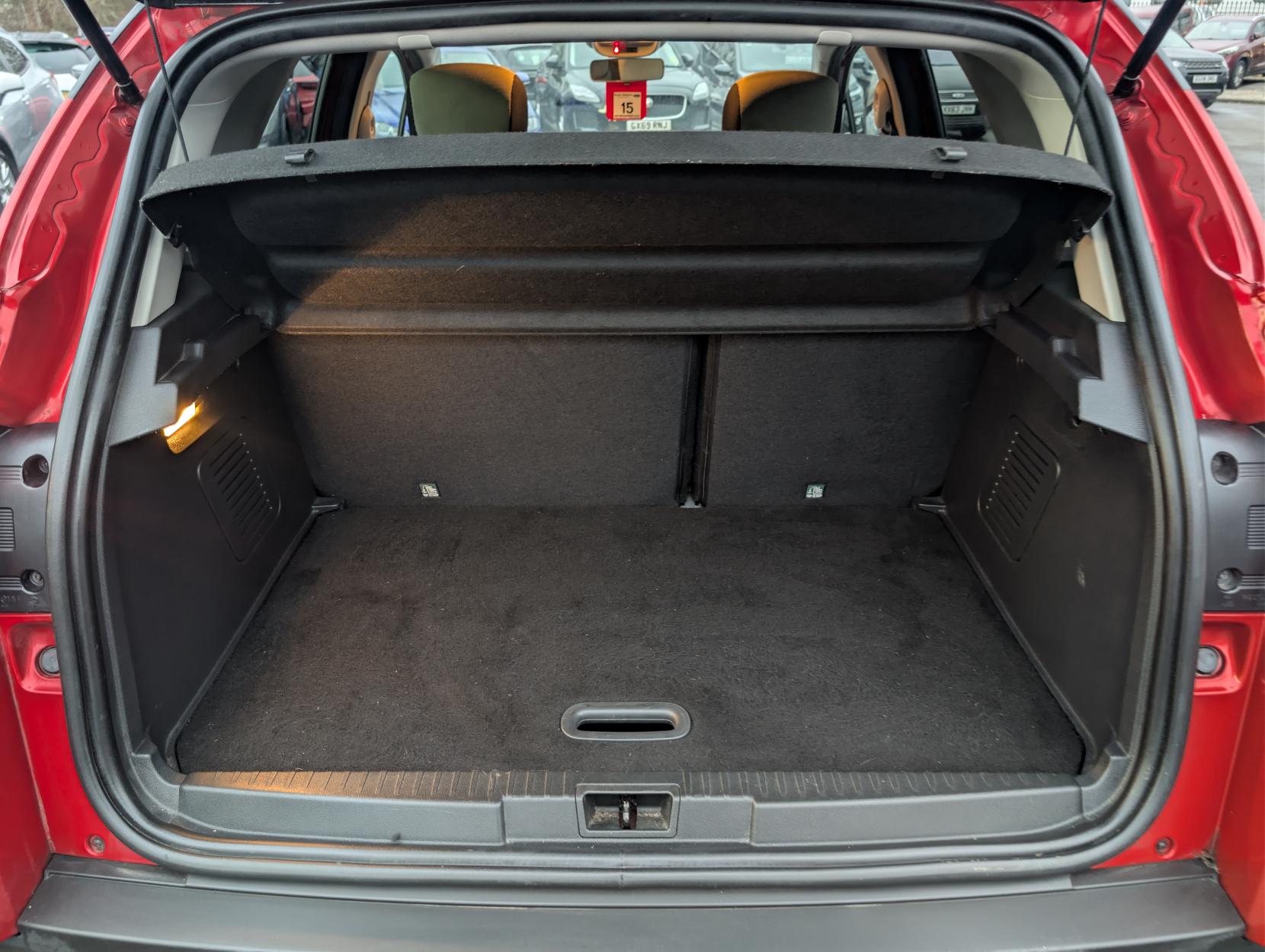 Renault Captur 0.9 TCe ENERGY Iconic SUV 5dr Petrol Manual Euro 6 (s/s) (90 ps)