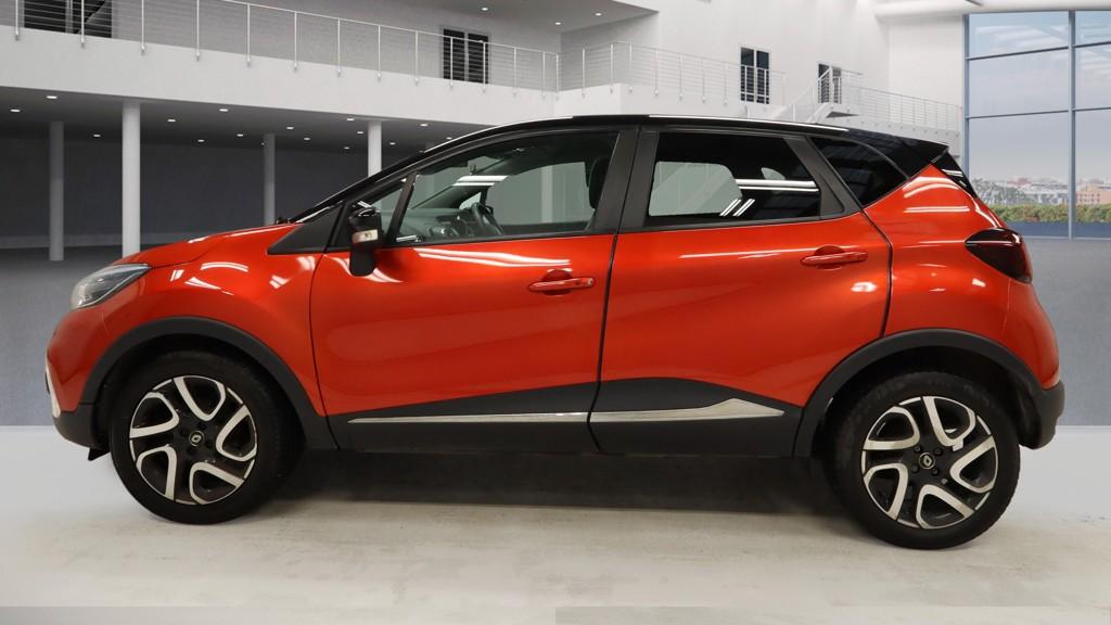 Renault Captur 0.9 TCe ENERGY Iconic SUV 5dr Petrol Manual Euro 6 (s/s) (90 ps)