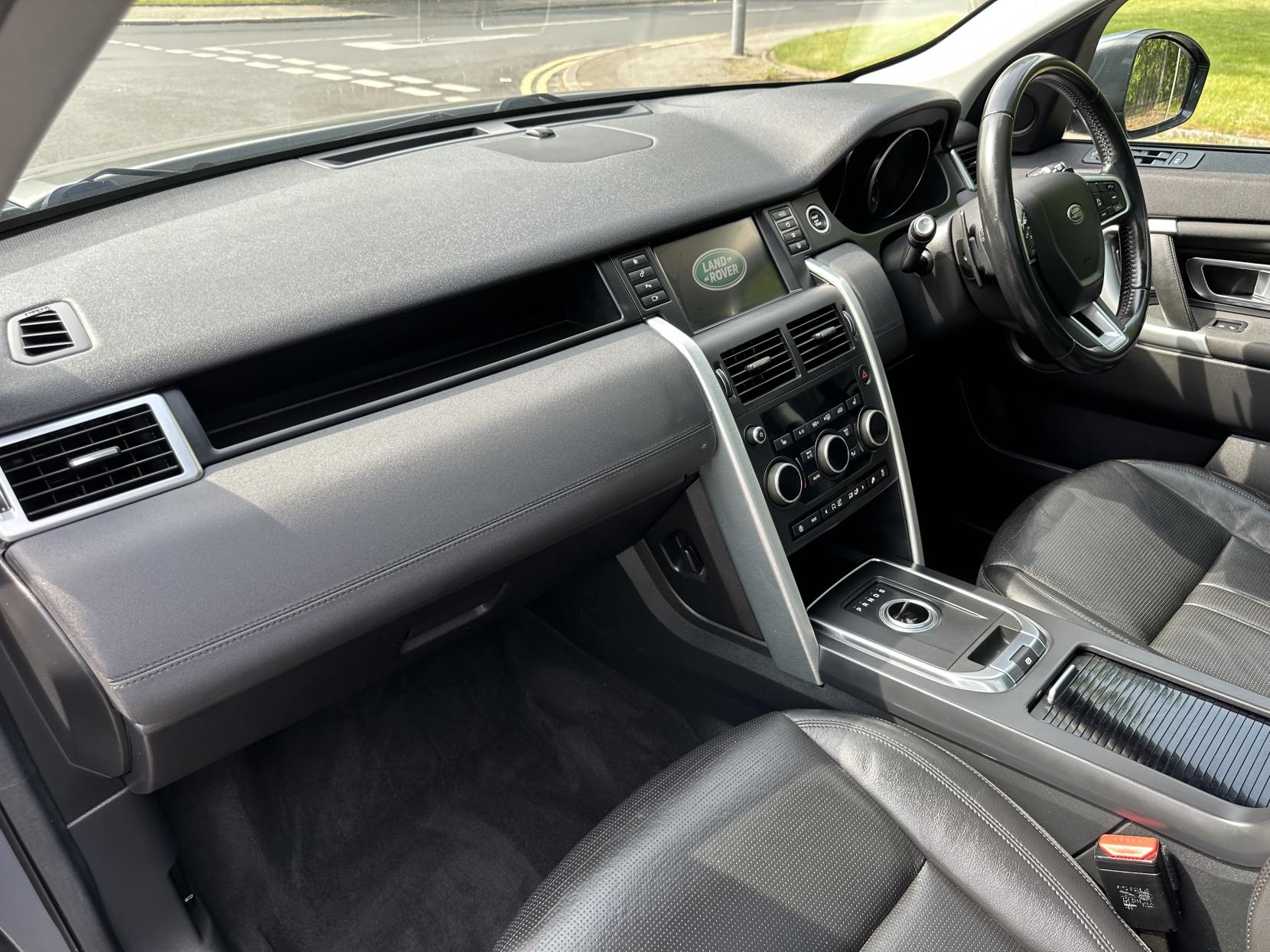 Land Rover Discovery Sport 2.0 TD4 HSE SUV 5dr Diesel Auto 4WD Euro 6 (s/s) (180 ps)