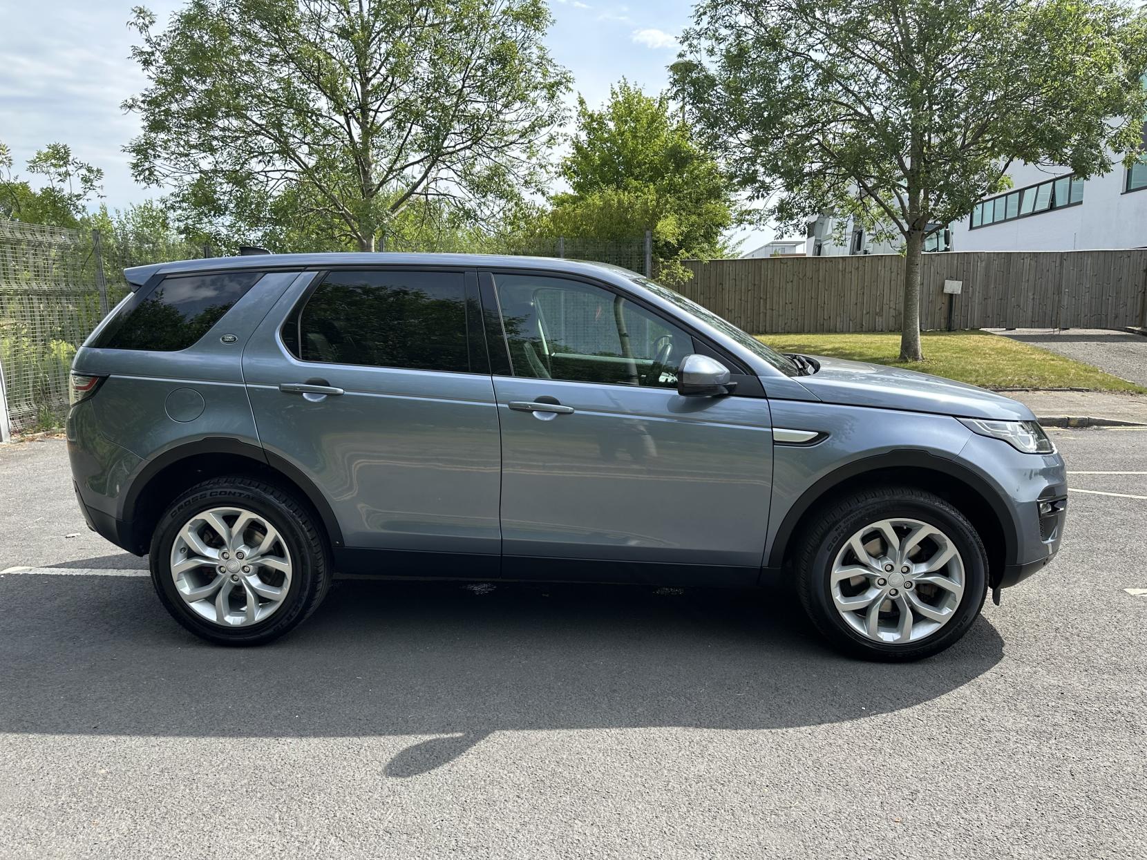 Land Rover Discovery Sport 2.0 TD4 HSE SUV 5dr Diesel Auto 4WD Euro 6 (s/s) (180 ps)