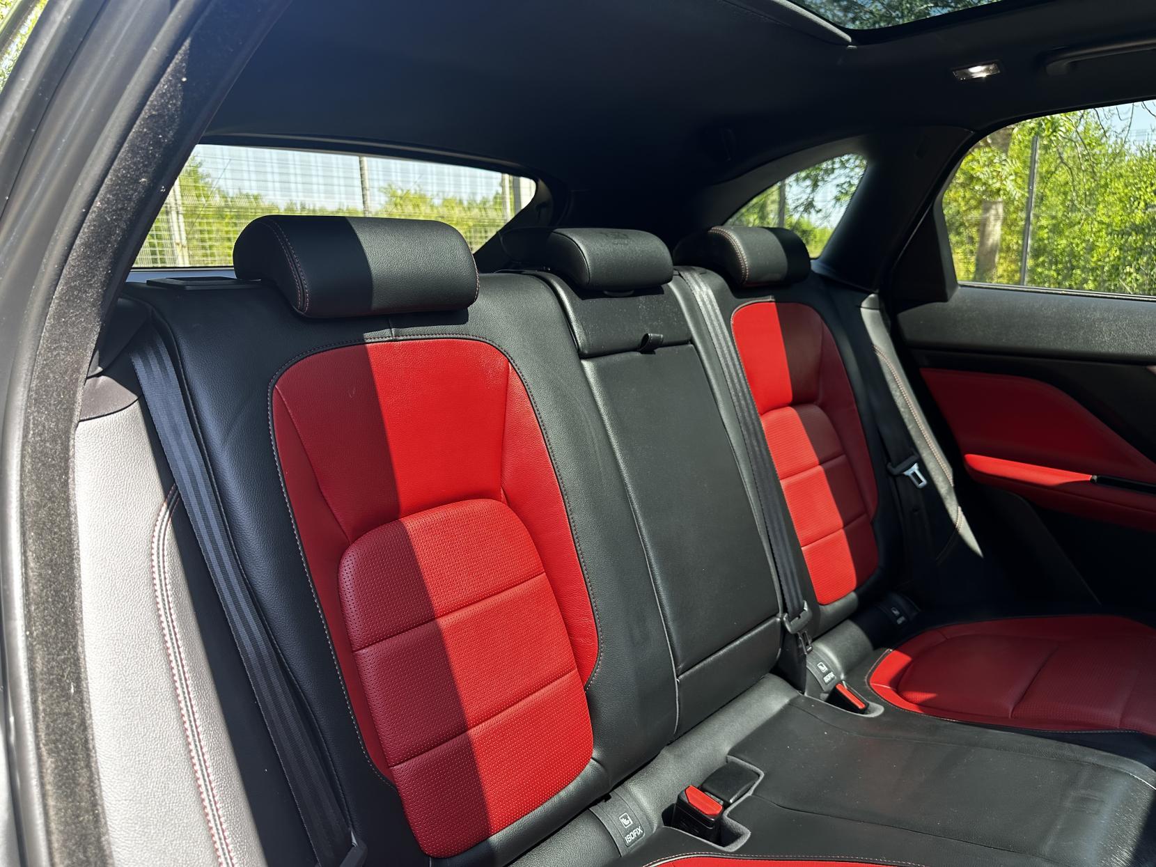 Jaguar F-PACE 2.0 D240 R-Sport SUV 5dr Diesel Auto AWD Euro 6 (s/s) (240 ps)