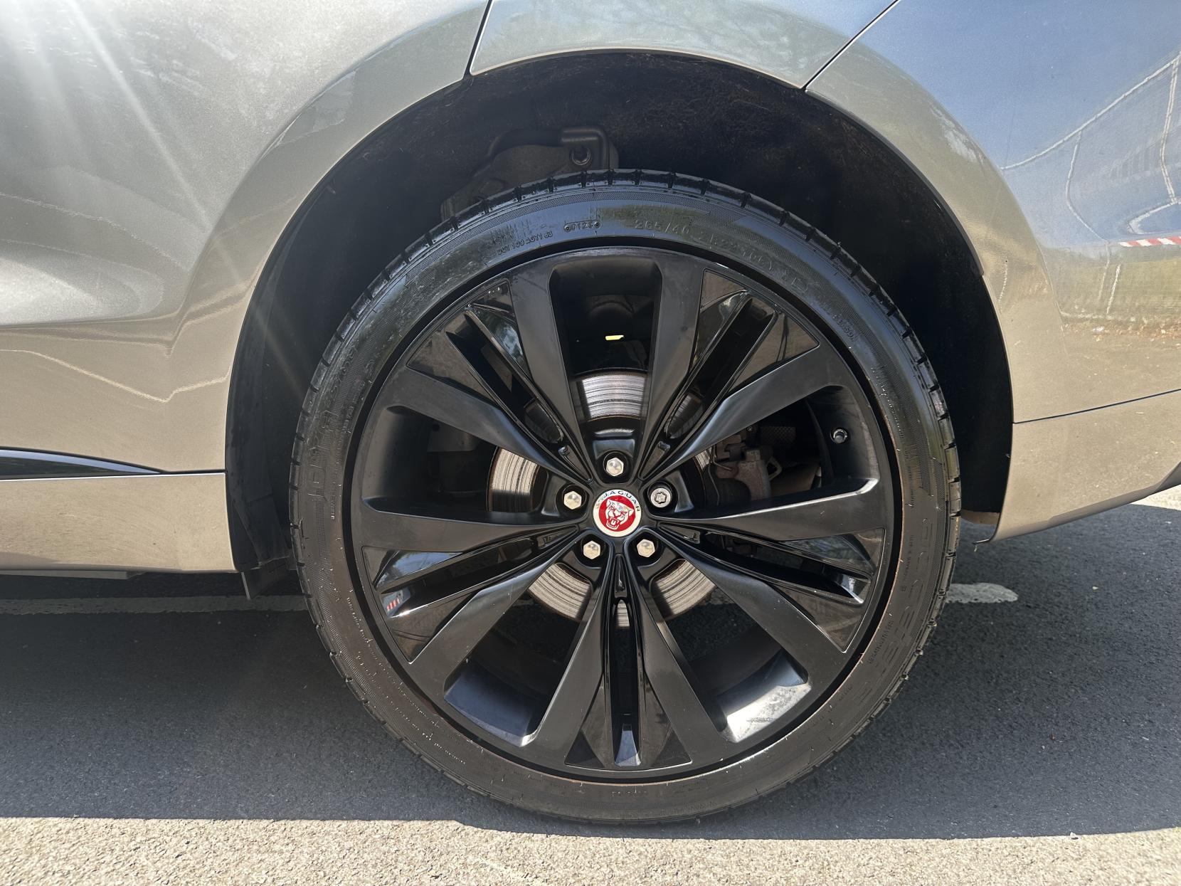 Jaguar F-PACE 2.0 D240 R-Sport SUV 5dr Diesel Auto AWD Euro 6 (s/s) (240 ps)