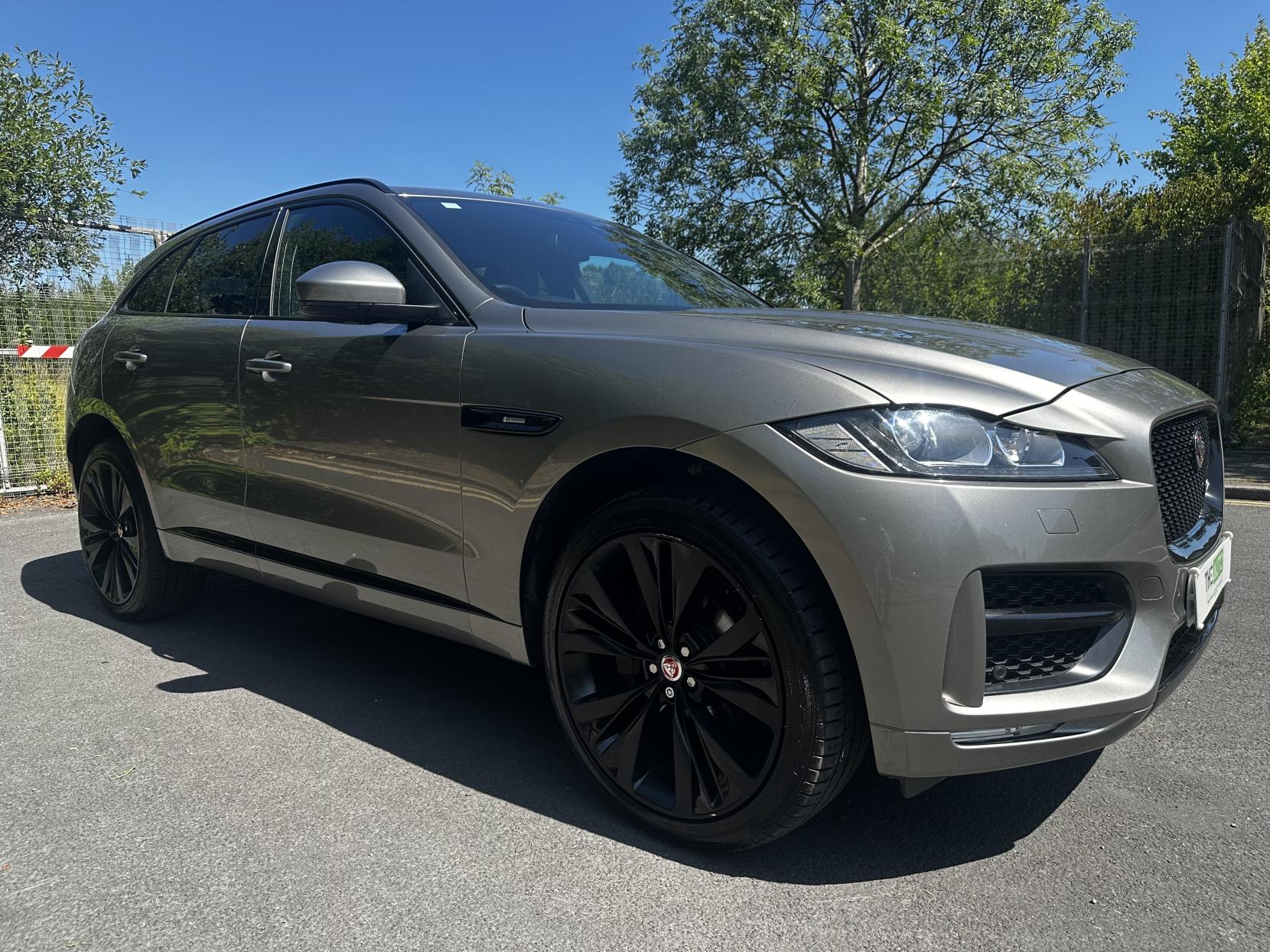 Jaguar F-PACE 2.0 D240 R-Sport SUV 5dr Diesel Auto AWD Euro 6 (s/s) (240 ps)