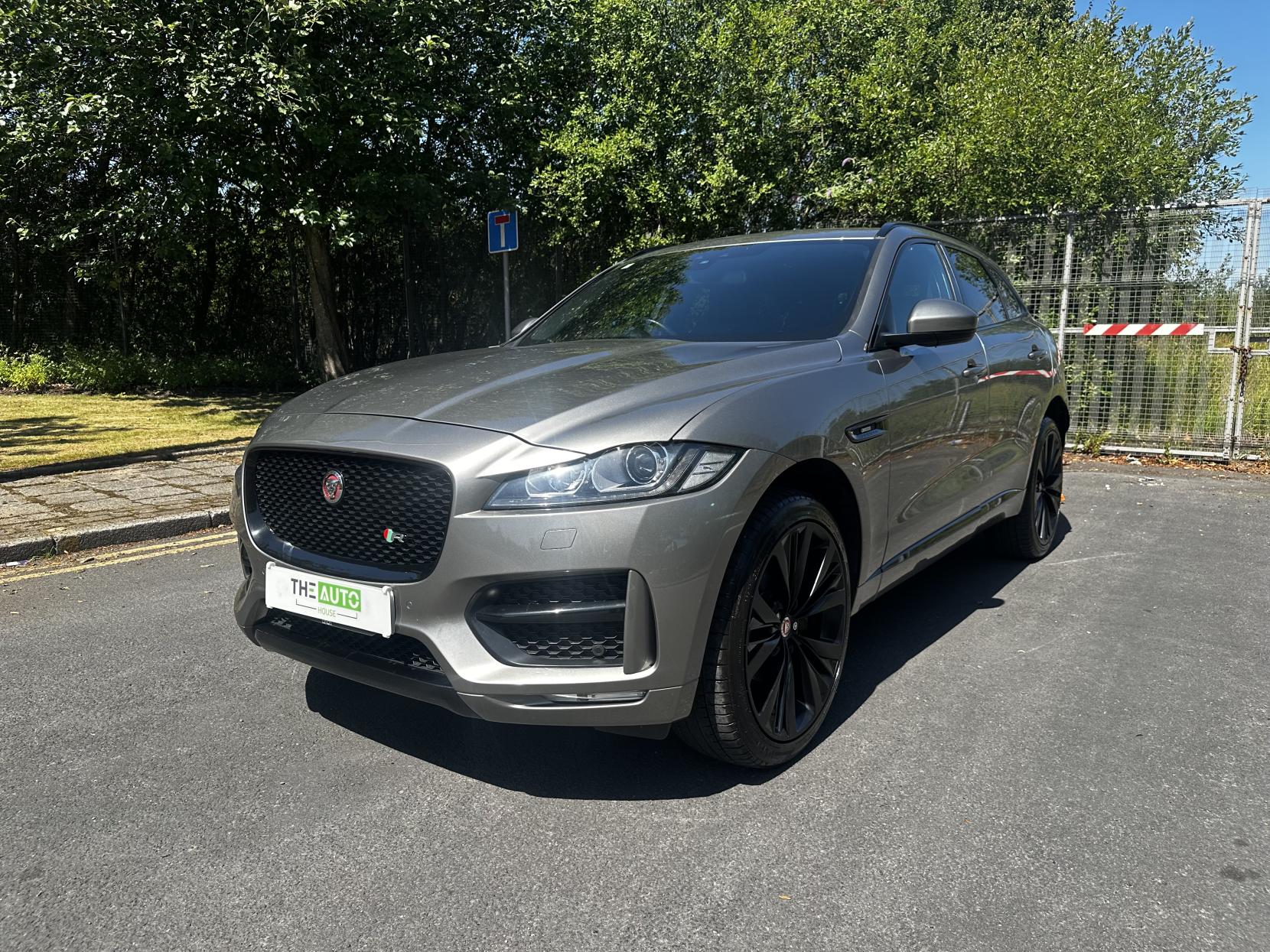 Jaguar F-PACE 2.0 D240 R-Sport SUV 5dr Diesel Auto AWD Euro 6 (s/s) (240 ps)