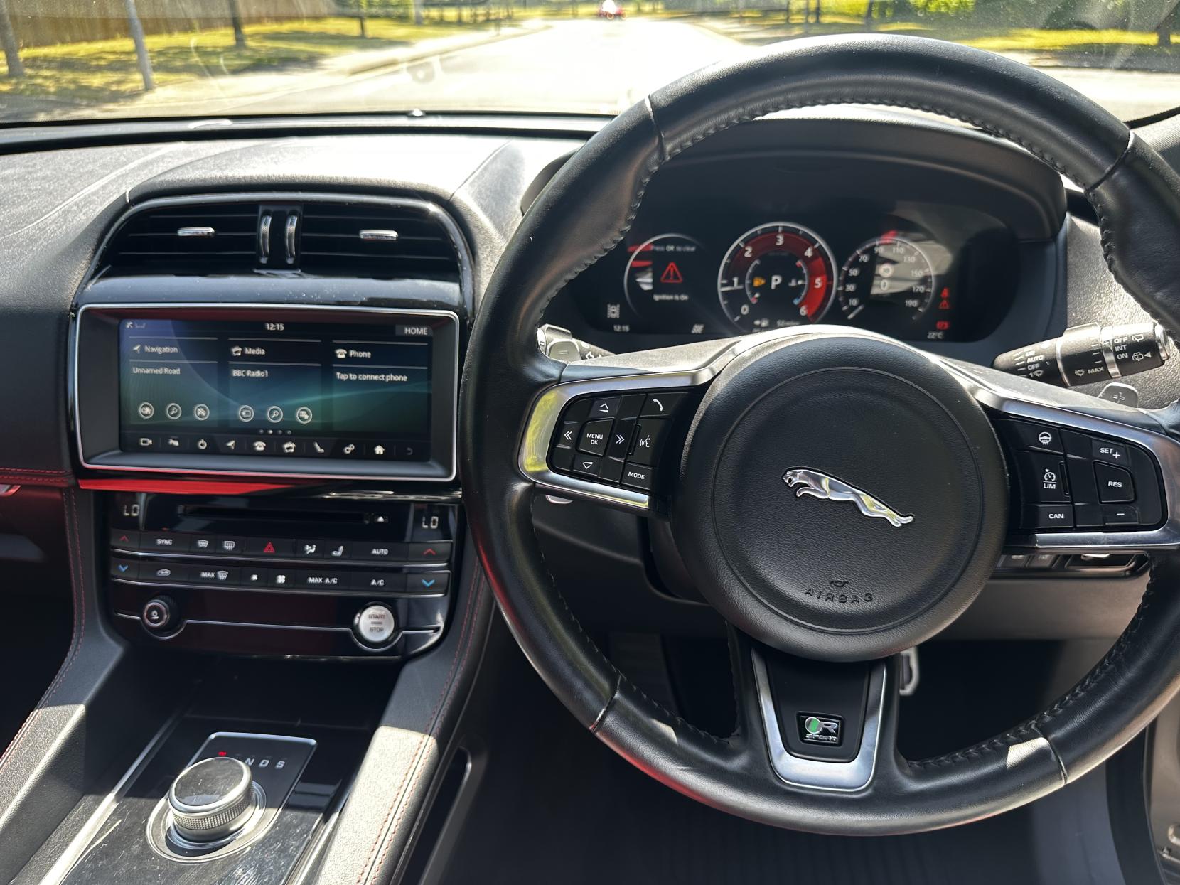 Jaguar F-PACE 2.0 D240 R-Sport SUV 5dr Diesel Auto AWD Euro 6 (s/s) (240 ps)