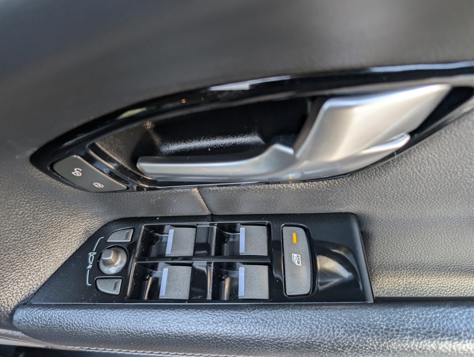 Land Rover Range Rover Evoque 2.0 eD4 SE Tech SUV 5dr Diesel Manual FWD Euro 6 (s/s) (150 ps)