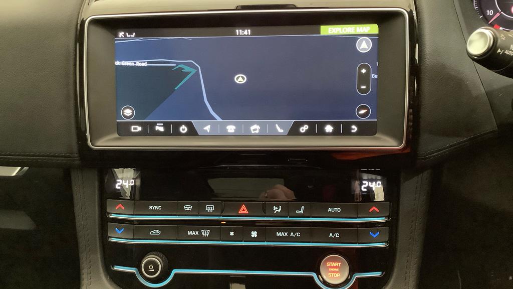 Jaguar F-PACE 2.0 D180 Portfolio SUV 5dr Diesel Auto Euro 6 (s/s) (180 ps)