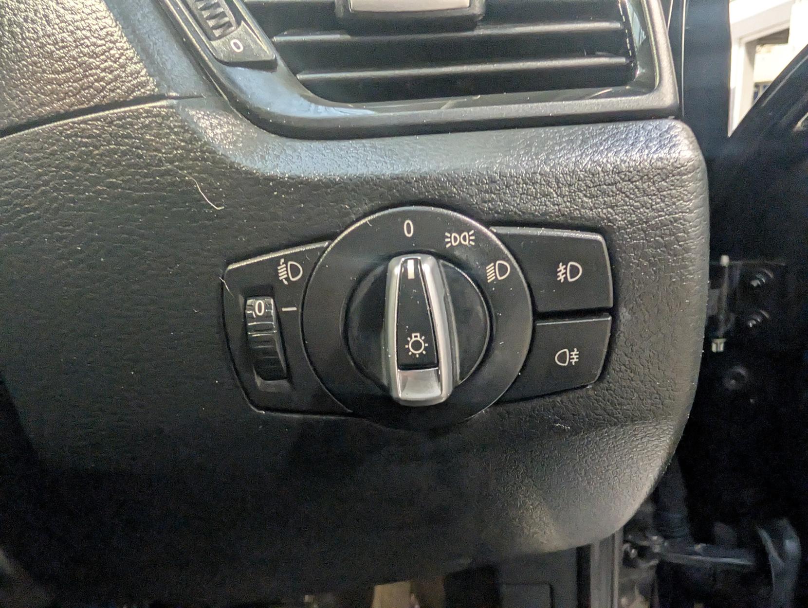 BMW X1 2.0 18d xLine SUV 5dr Diesel Manual xDrive Euro 5 (s/s) (143 ps)