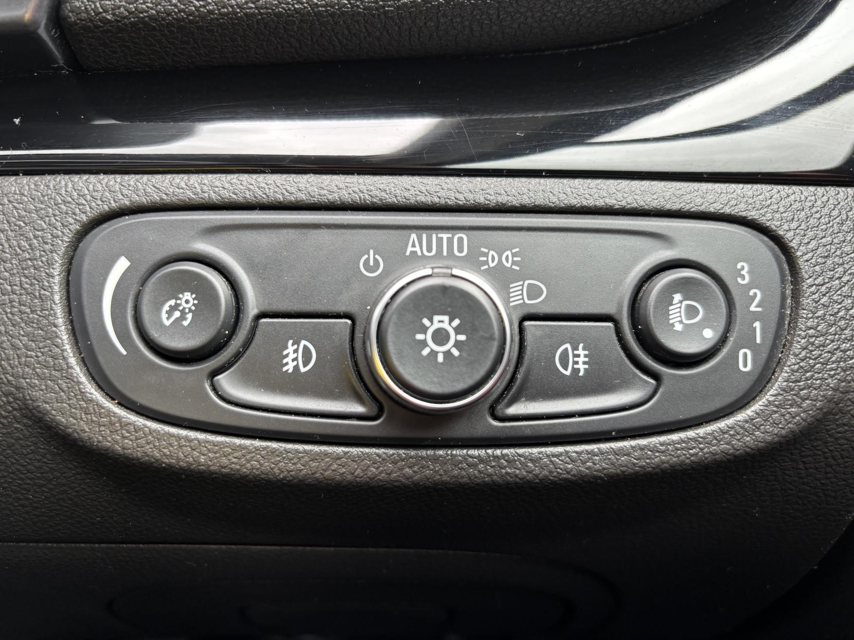 Vauxhall Mokka X 1.4i Turbo ecoTEC Active SUV 5dr Petrol Manual Euro 6 (s/s) (140 ps)