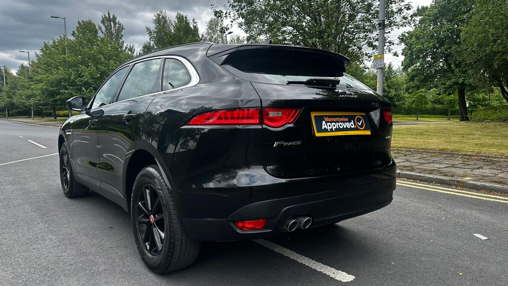 Jaguar F-PACE 2.0 D180 Prestige SUV 5dr Diesel Auto Euro 6 (s/s) (180 ps)