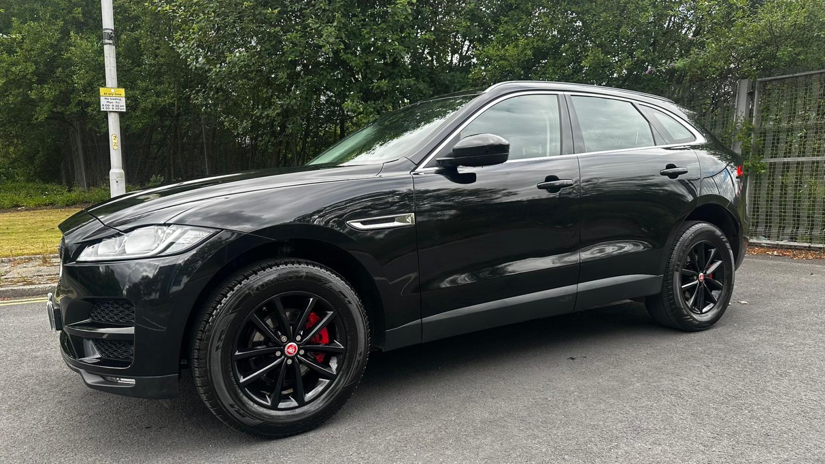 Jaguar F-PACE 2.0 D180 Prestige SUV 5dr Diesel Auto Euro 6 (s/s) (180 ps)
