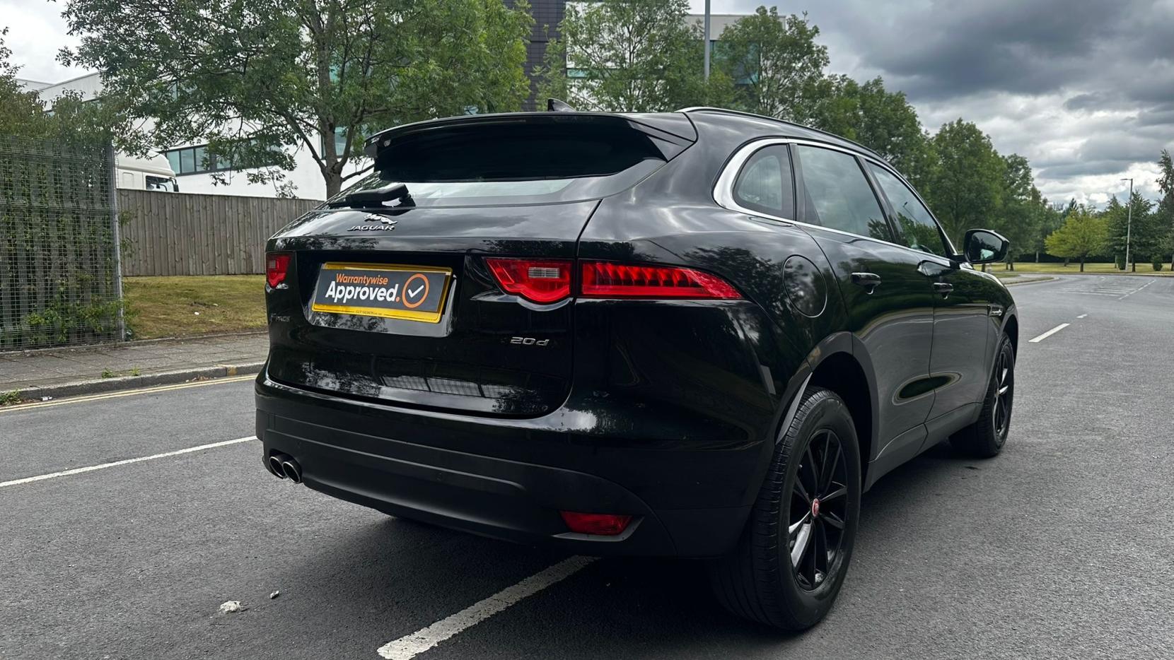 Jaguar F-PACE 2.0 D180 Prestige SUV 5dr Diesel Auto Euro 6 (s/s) (180 ps)