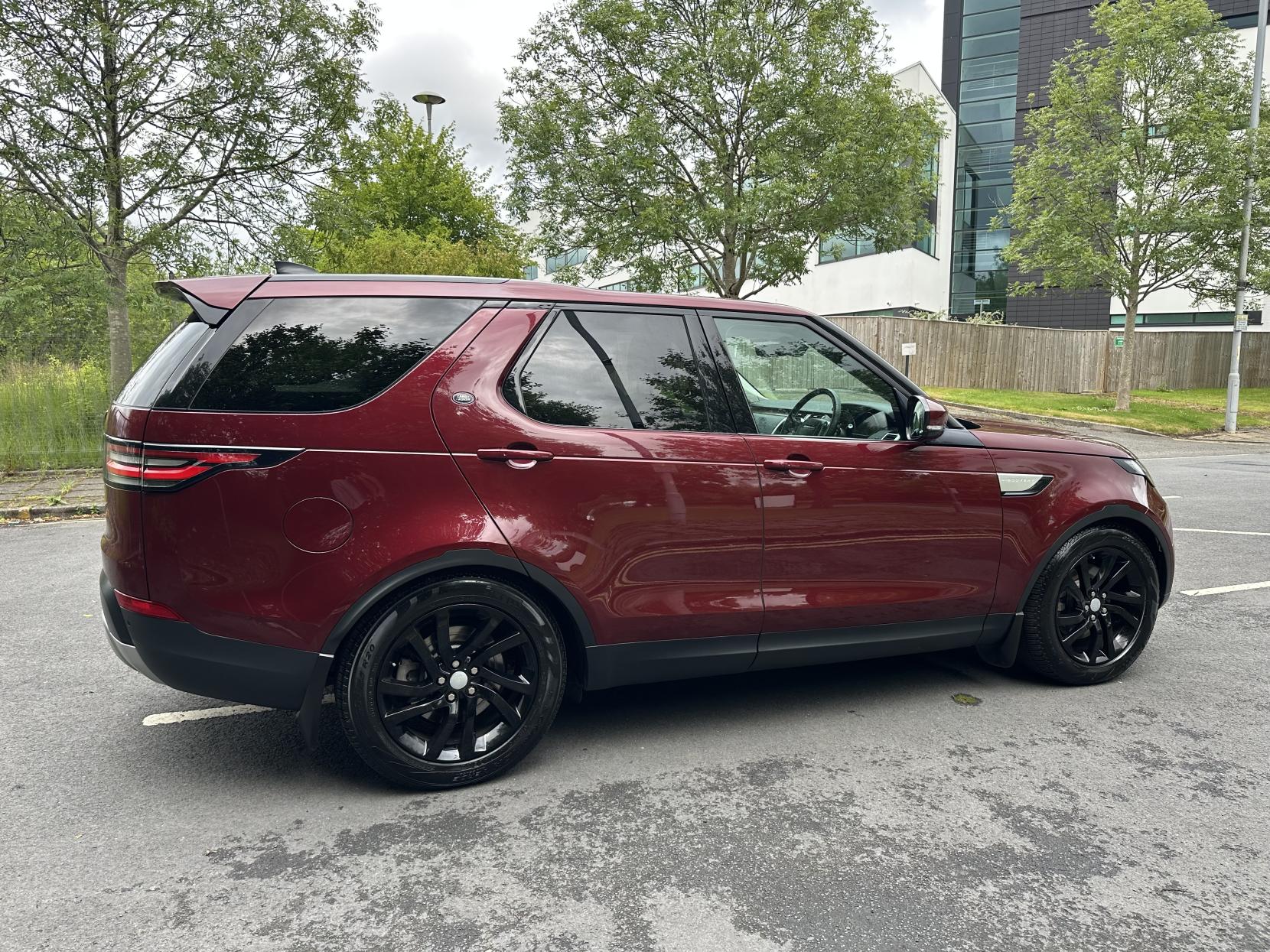 Land Rover Discovery 2.0 SD4 HSE SUV 5dr Diesel Auto 4WD Euro 6 (s/s) (240 ps)