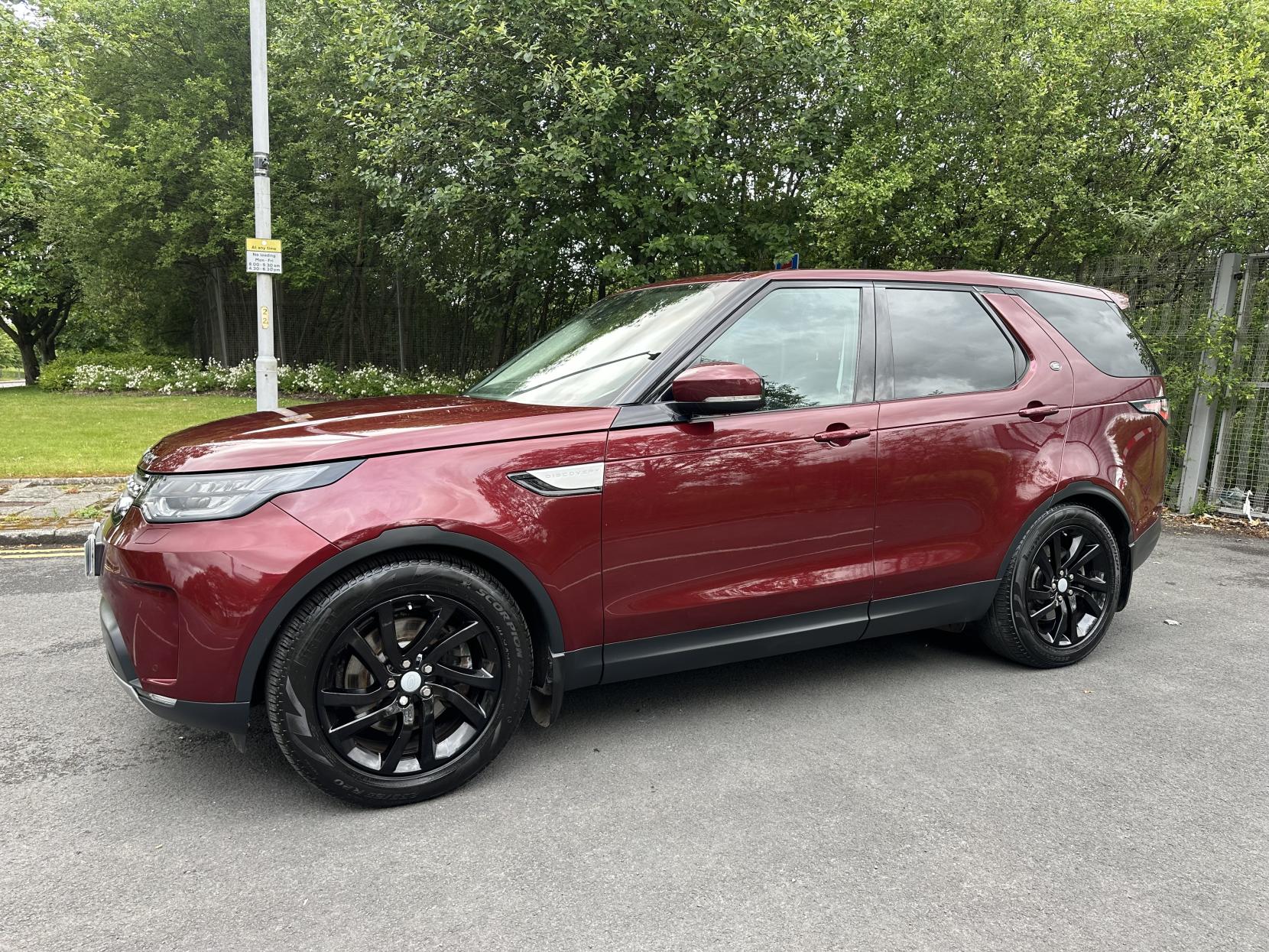 Land Rover Discovery 2.0 SD4 HSE SUV 5dr Diesel Auto 4WD Euro 6 (s/s) (240 ps)