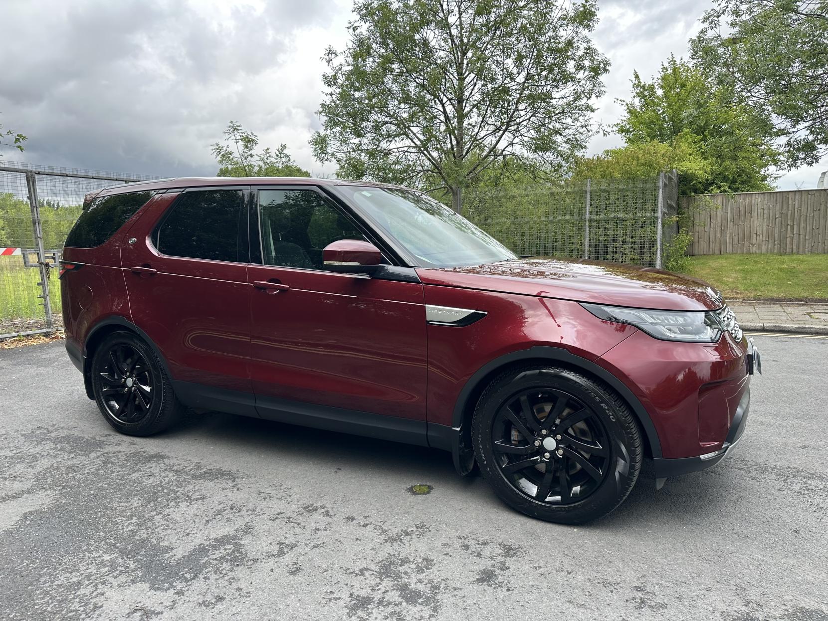 Land Rover Discovery 2.0 SD4 HSE SUV 5dr Diesel Auto 4WD Euro 6 (s/s) (240 ps)