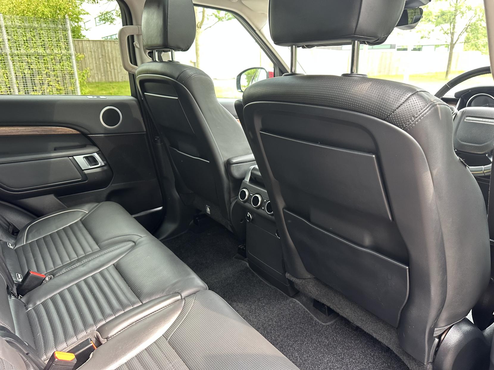 Land Rover Discovery 2.0 SD4 HSE SUV 5dr Diesel Auto 4WD Euro 6 (s/s) (240 ps)