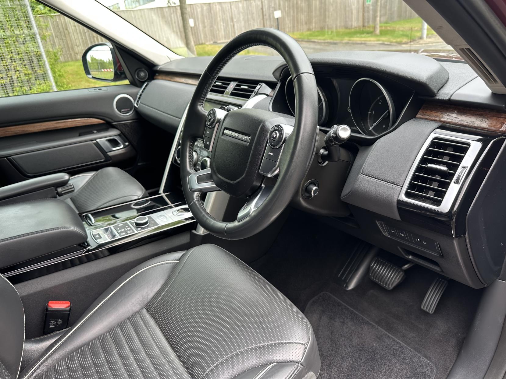 Land Rover Discovery 2.0 SD4 HSE SUV 5dr Diesel Auto 4WD Euro 6 (s/s) (240 ps)