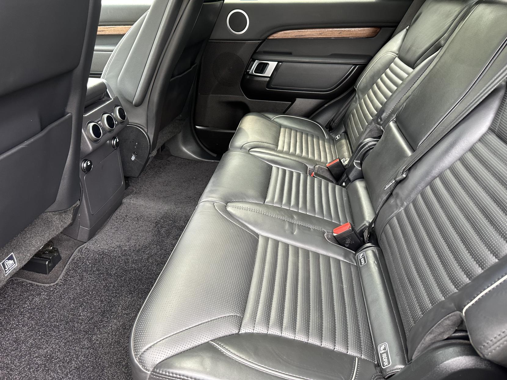 Land Rover Discovery 2.0 SD4 HSE SUV 5dr Diesel Auto 4WD Euro 6 (s/s) (240 ps)