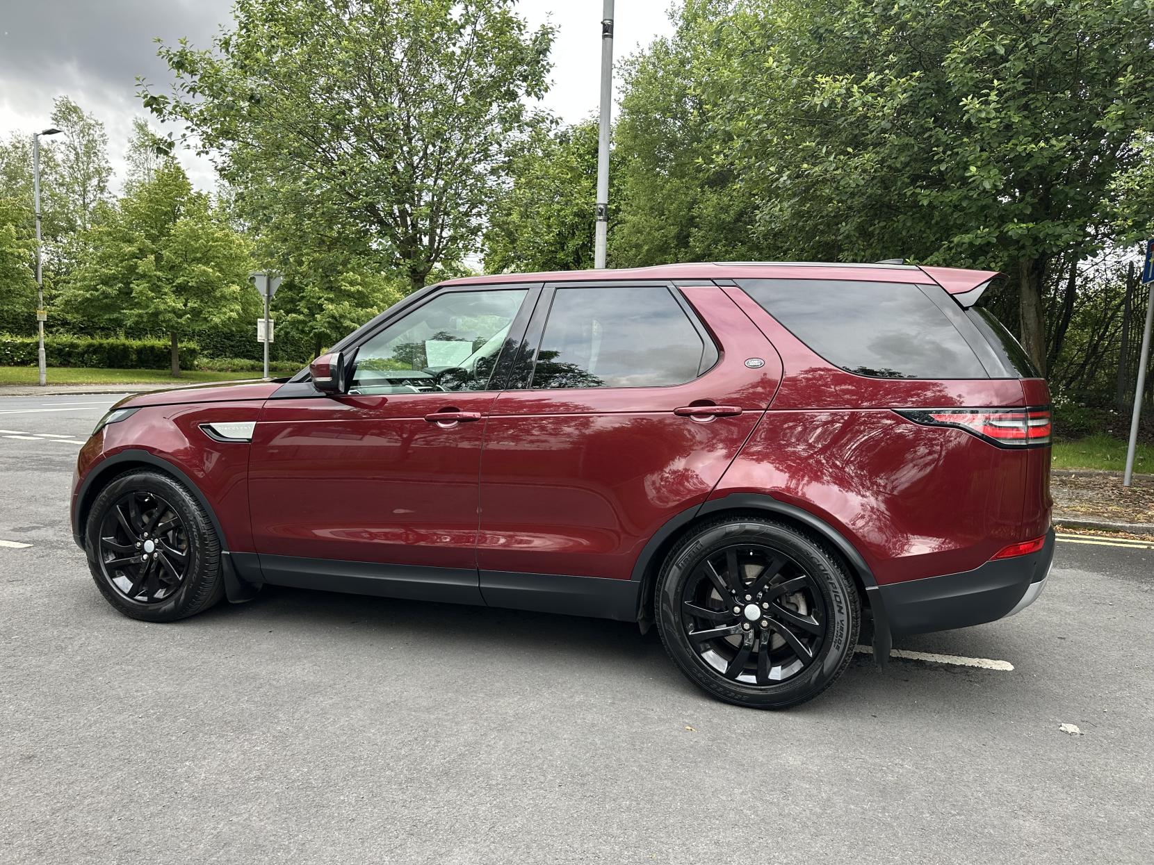 Land Rover Discovery 2.0 SD4 HSE SUV 5dr Diesel Auto 4WD Euro 6 (s/s) (240 ps)