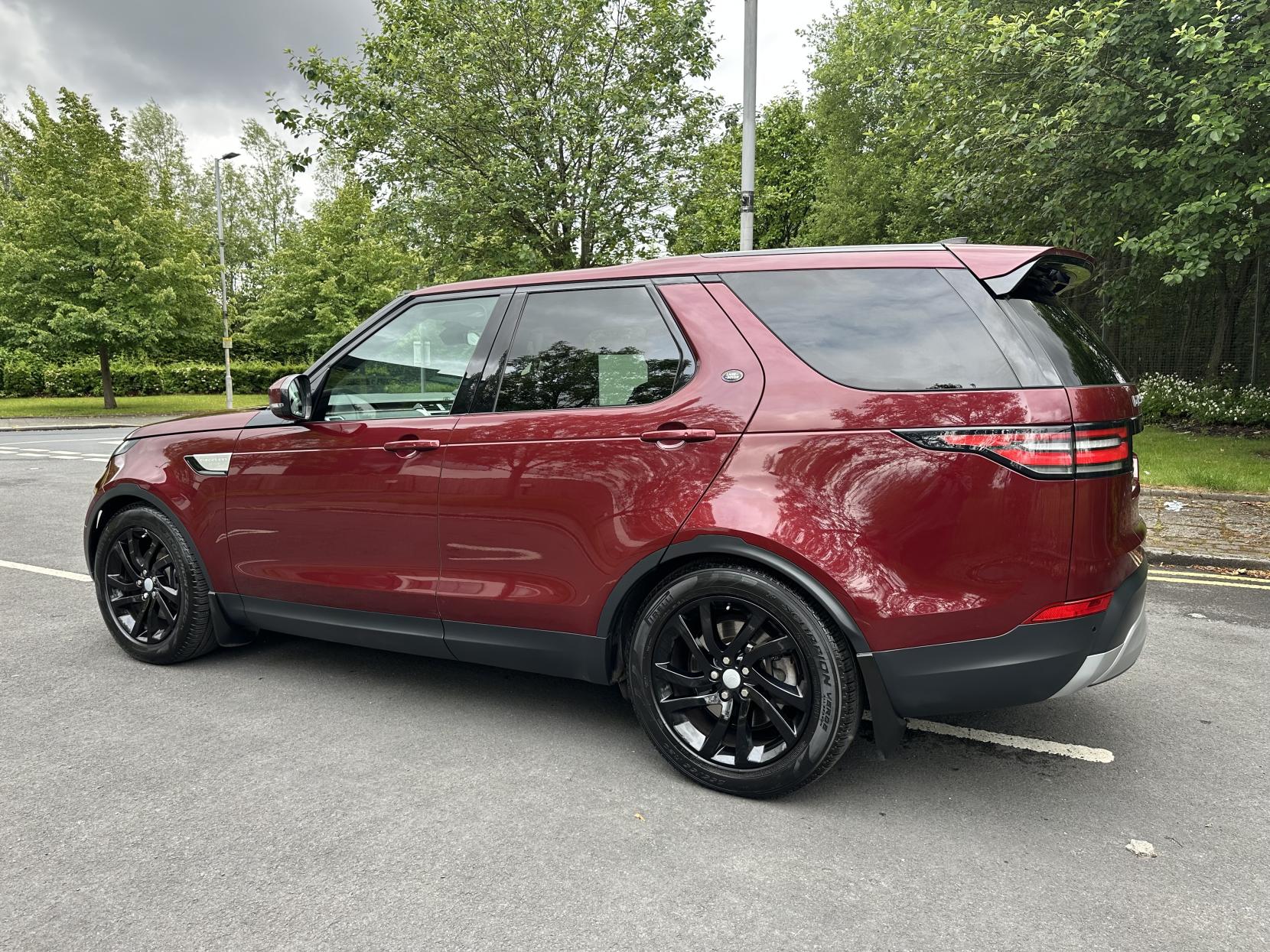 Land Rover Discovery 2.0 SD4 HSE SUV 5dr Diesel Auto 4WD Euro 6 (s/s) (240 ps)