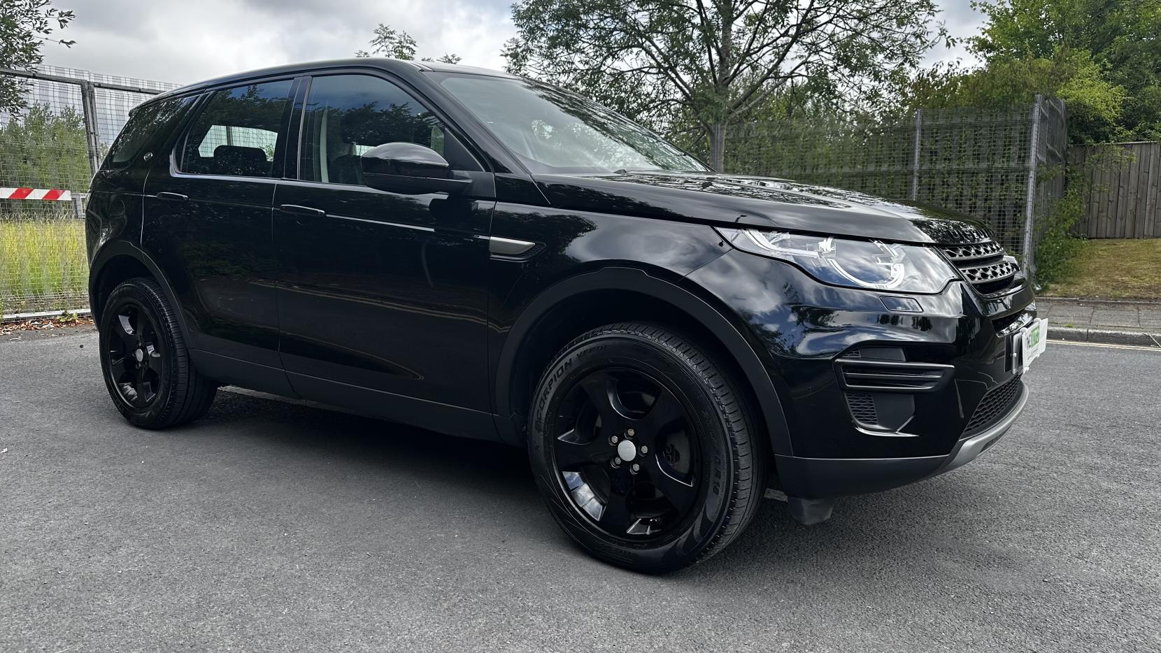 Land Rover Discovery Sport 2.0 TD4 SE SUV 5dr Diesel Manual 4WD Euro 6 (s/s) (5 Seat) (150 ps)