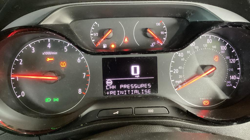 Vauxhall Crossland X 1.2 SE SUV 5dr Petrol Manual Euro 6 (83 ps)