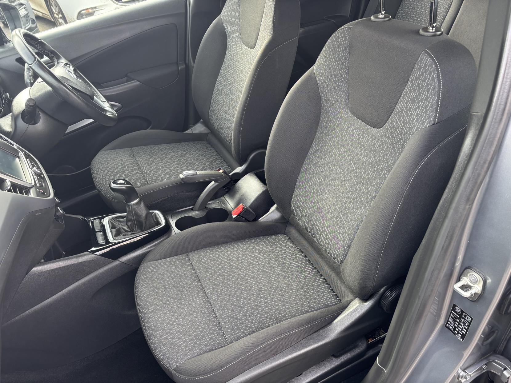 Vauxhall Crossland X 1.2 SE SUV 5dr Petrol Manual Euro 6 (83 ps)