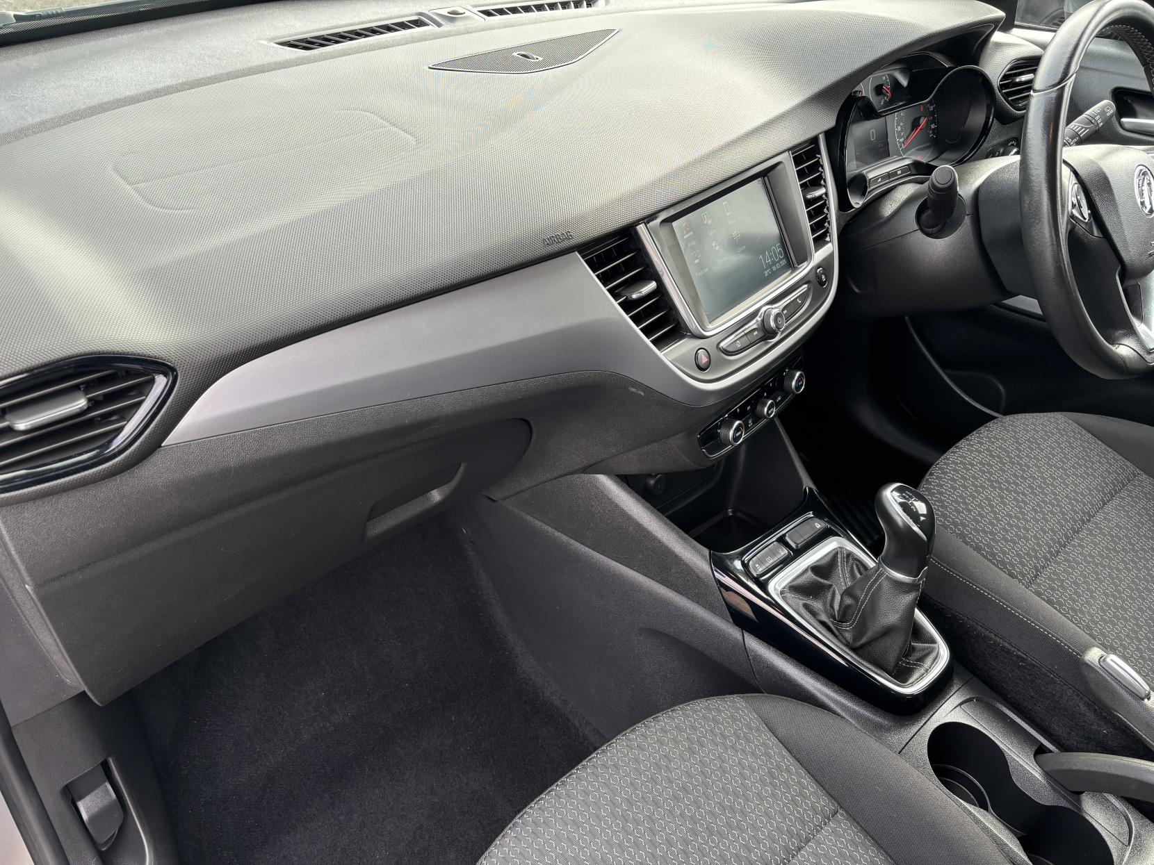 Vauxhall Crossland X 1.2 SE SUV 5dr Petrol Manual Euro 6 (83 ps)